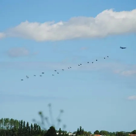 Le Mere Eglise Casa de Férias Sainte-Mère-Église