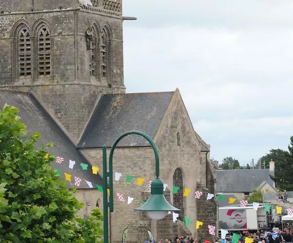 Le Mere Eglise * Sainte-Mère-Église