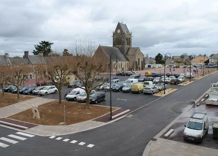 Le Mere Eglise * Sainte-Mère-Église